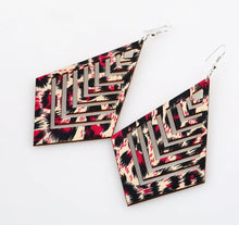Load image into Gallery viewer, Leopard Dangle Fashion Earrings
